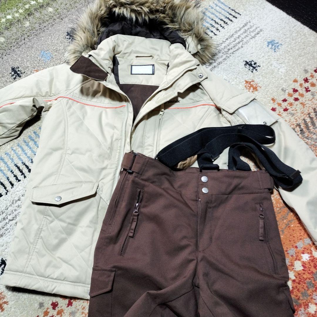 美品　PHENIXスキーウェア　レディス上下　　スキ上下　スノボウェア　ベージュ