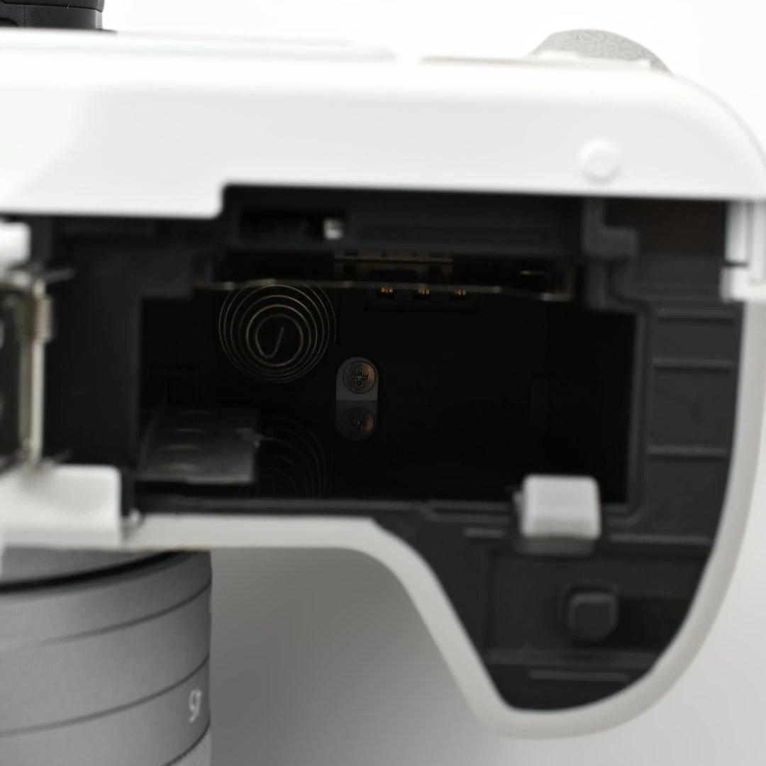 【美品】 Canon EOS Kiss M2 標準ズームレンズキット ホワイト