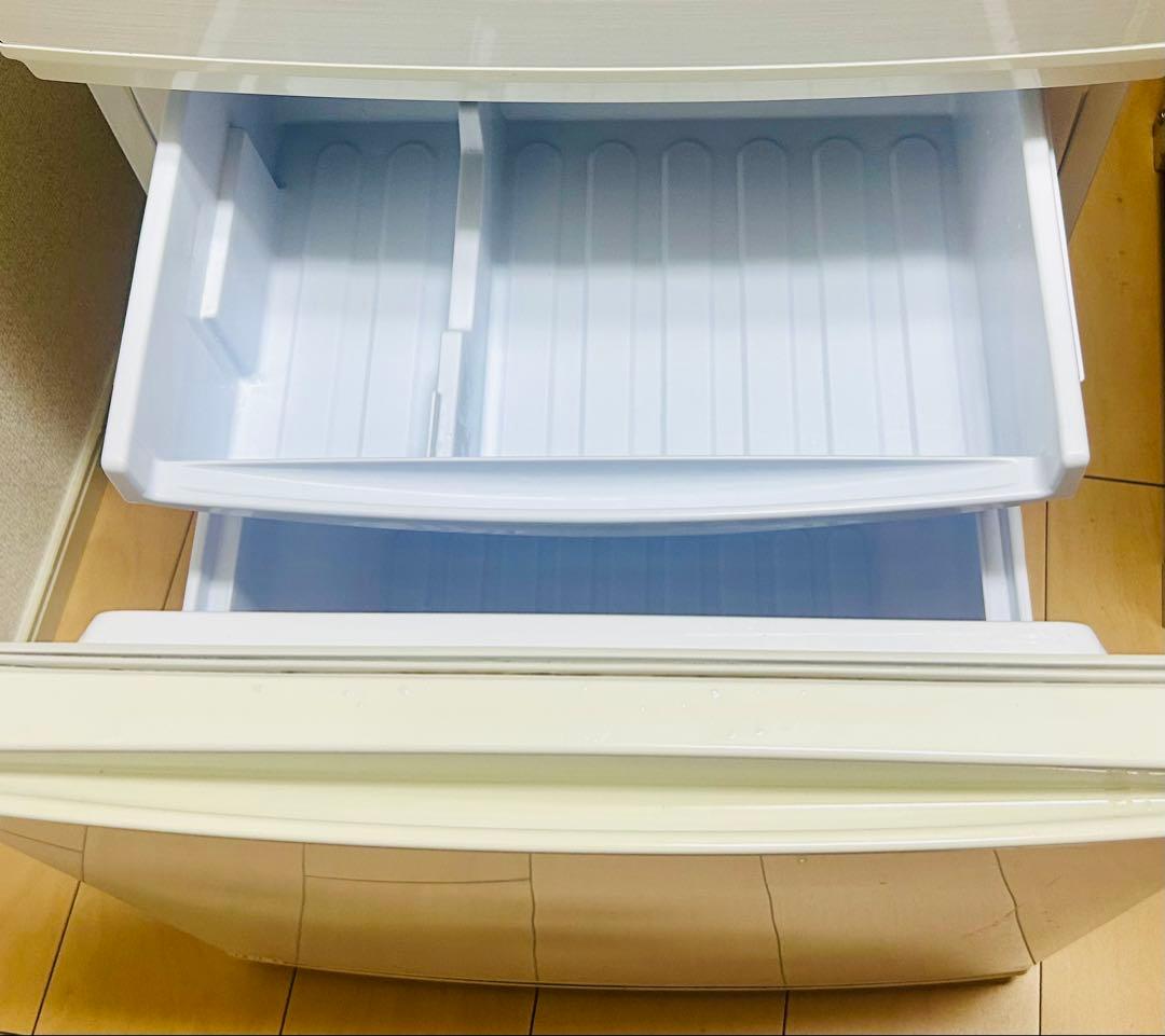 【値下げ】SHARP 冷蔵庫 SJ-D14C-W 137L