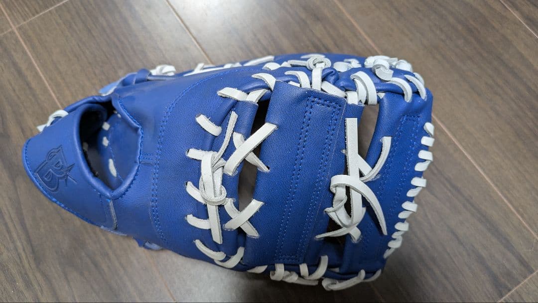横浜DeNAベイスターズ ファーストミット ファンクラブ特典