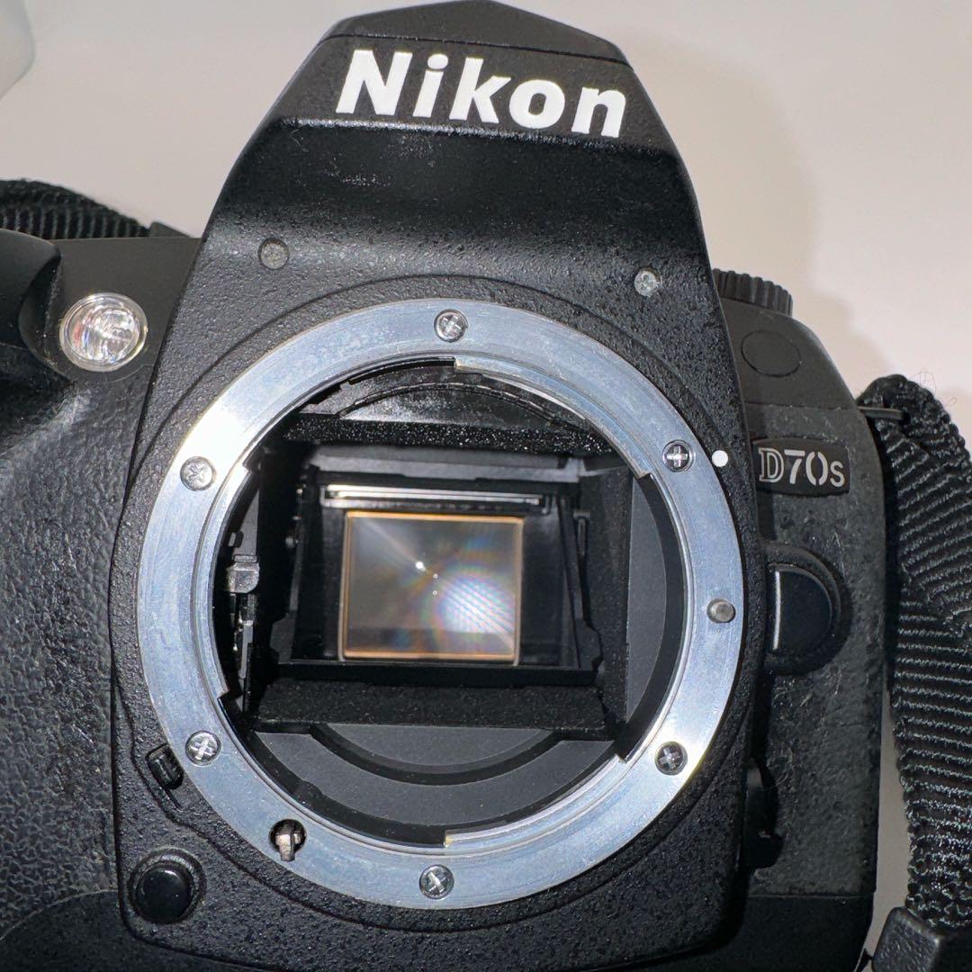 ニコン Ｄ70Ｓ + AF 28〜70mm 1:3.5〜4.5 充電器付