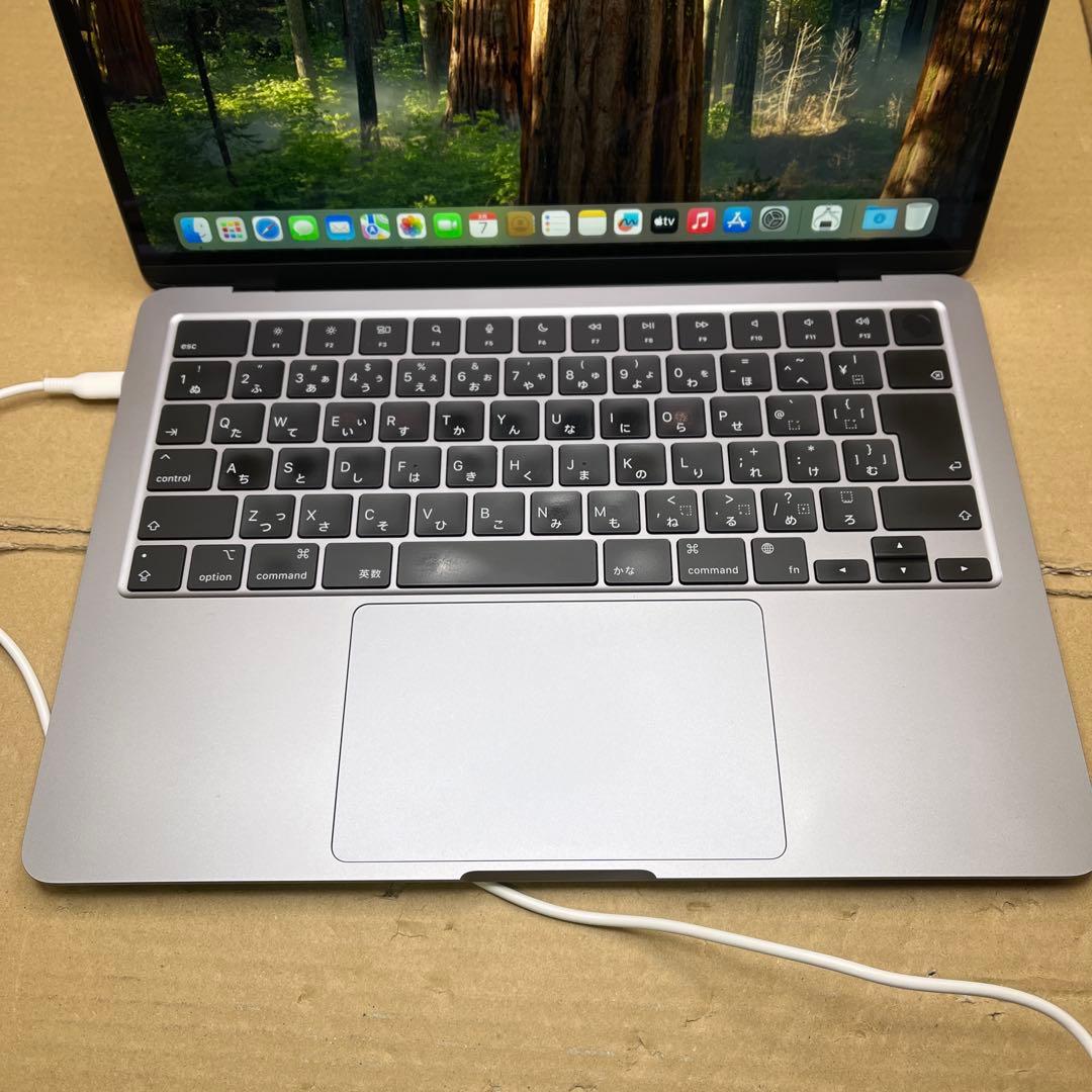 Apple MacBook Air M2 2022 13インチ　スペースグレイ