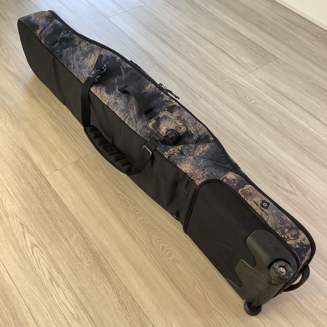 066BURTONバートンウィーリー ロッカースノーボードバッグキャスター166