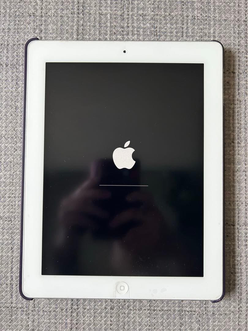 iPad 本体　64GB シルバー　中古　wi-fiモデル