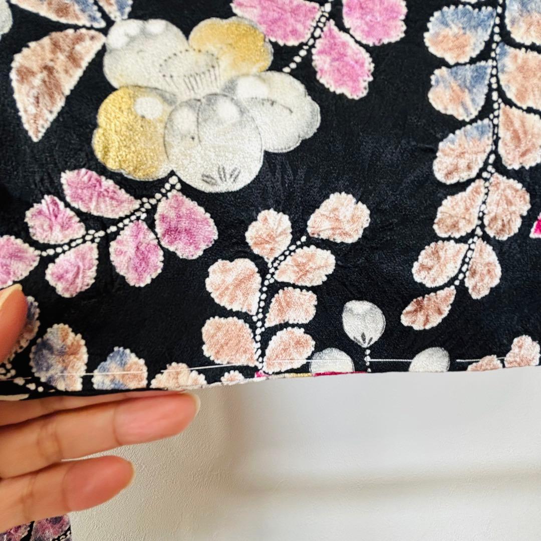 しつけ付き　正絹　現代　着物　小紋　162裄69.5 辻が花　黒　ピンク　紫