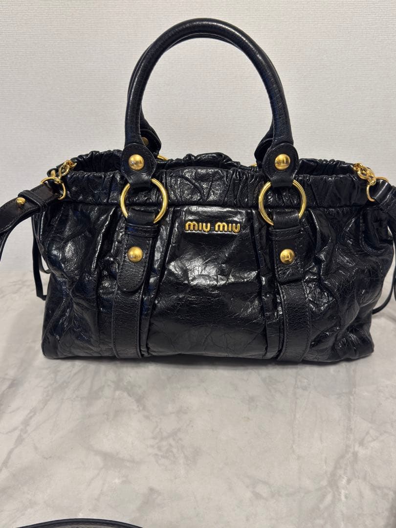 中古　MIU MIU（ミュウミュウ）　レザーハンドバッグ×