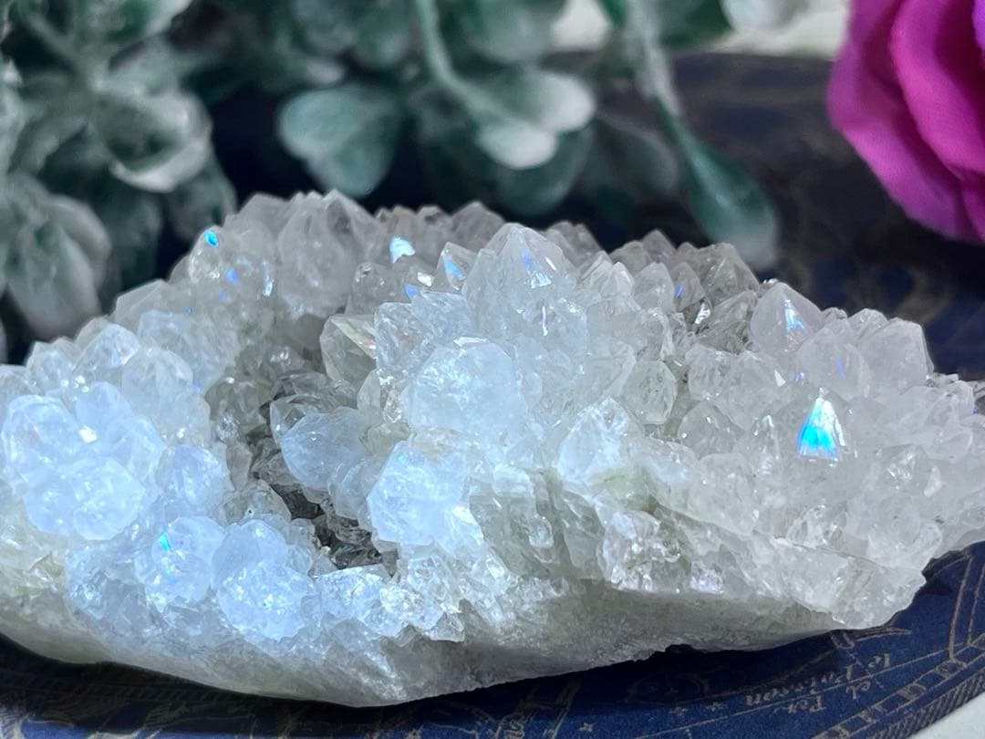 インド産　アナンダライト　水晶　クリスタル　レインボークォーツ　原石　クラスター