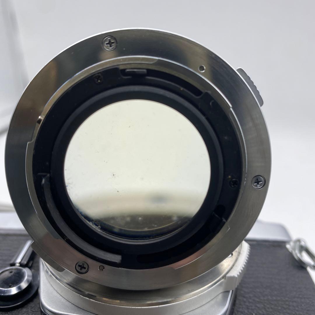 オリンパス　OM 1 50 m m レンズ付き