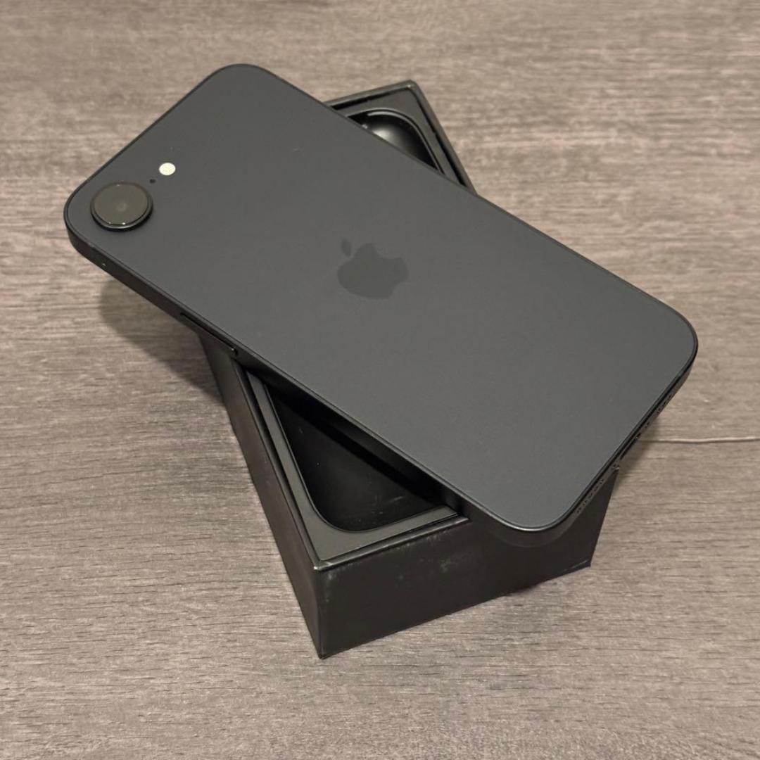 【バッテリー100％】【新品同様】iPhone 16e｜128GB｜SIMフリー