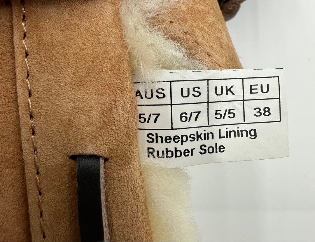 UGG ベージュ モカシン防水　23.5cm