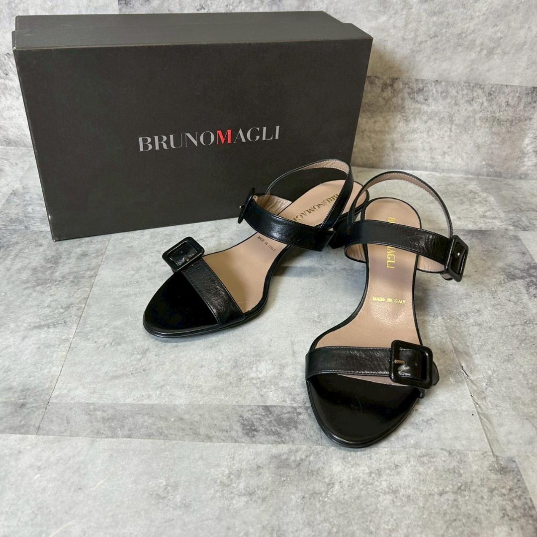 BRUNOMAGLI サンダル　イタリア製 チャンキーヒール 35 RG155