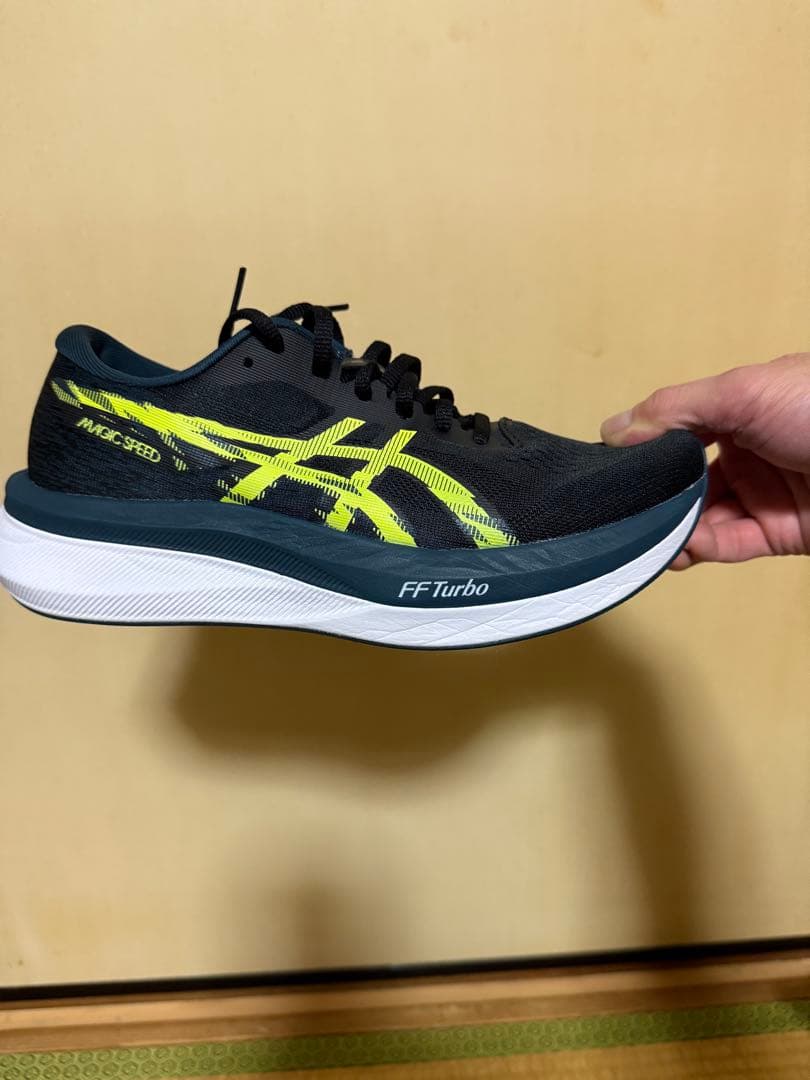 asics マジックスピード4 ネイビー/イエロー