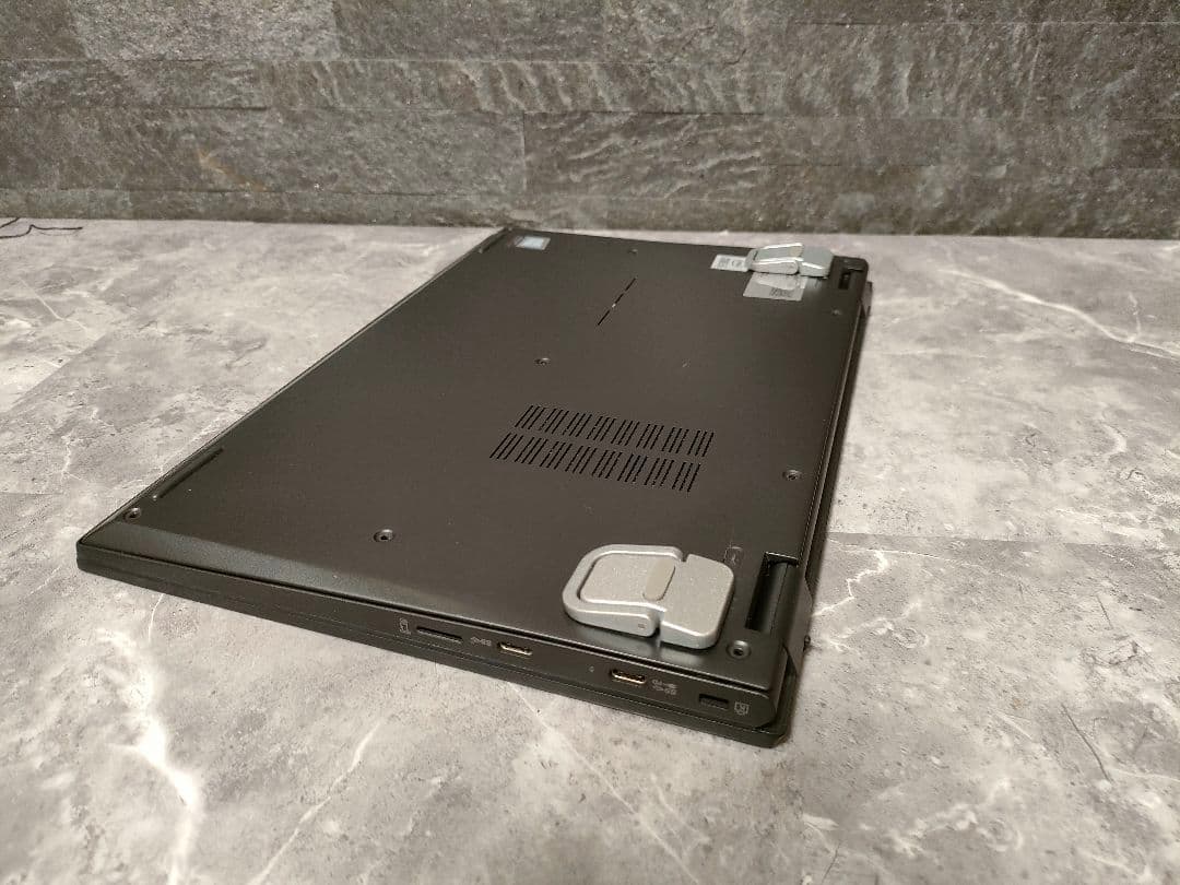 NEC corei5 第10世代 新品SSD256GB バッテリー良好