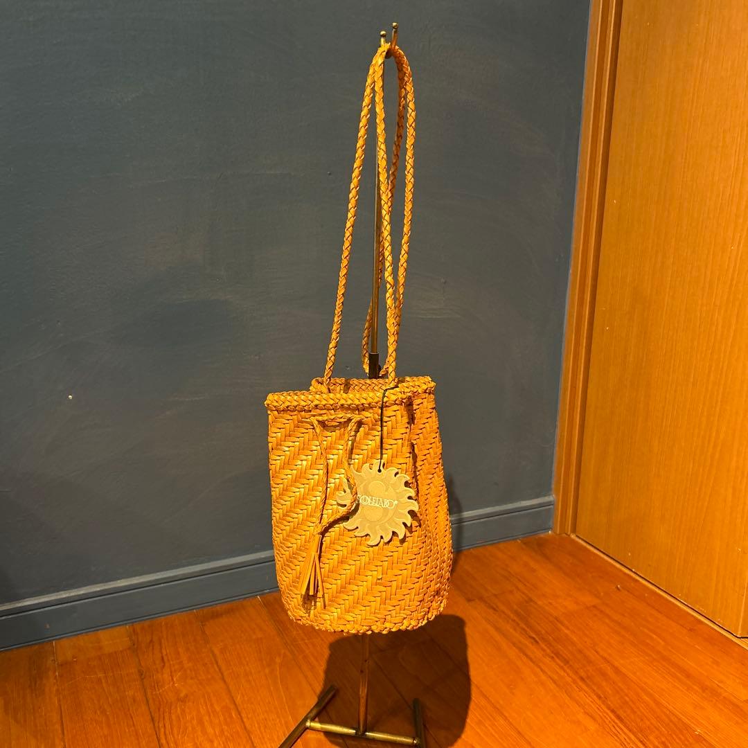 【美品】トゥモローランド　編み込みレザー　巾着バック　牛革　ショルダー　ドラゴン