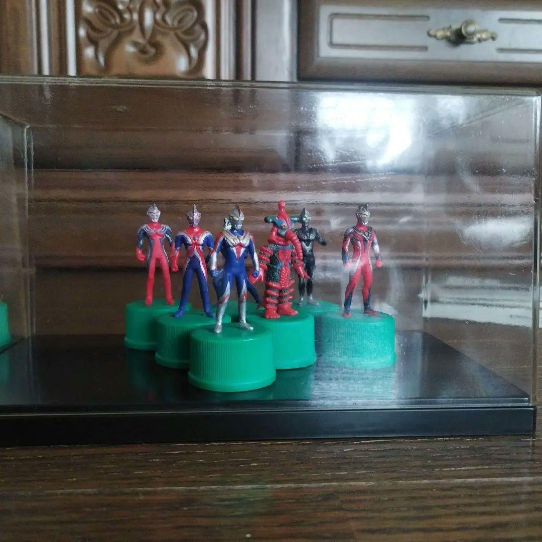 マ*ー様 【美品】ウルトラマンボトルキャップ　シークレット込み全２４種　三ツ矢サ