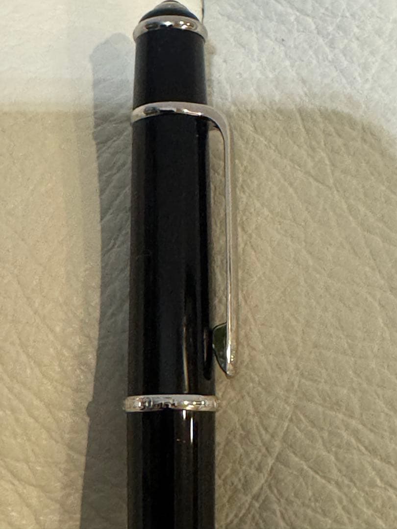 ディアボロ ドゥ カルティエ　Cartier ボールペン