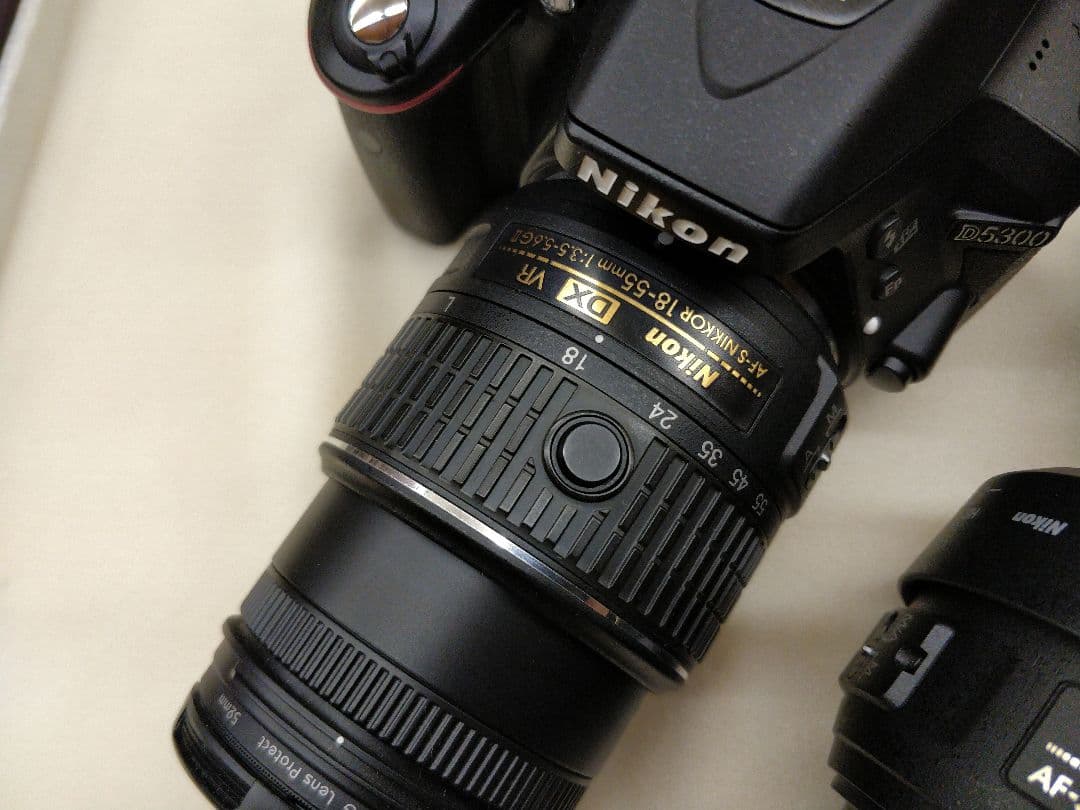 Nikon D5300　デジタル一眼レフカメラ　他レンズ