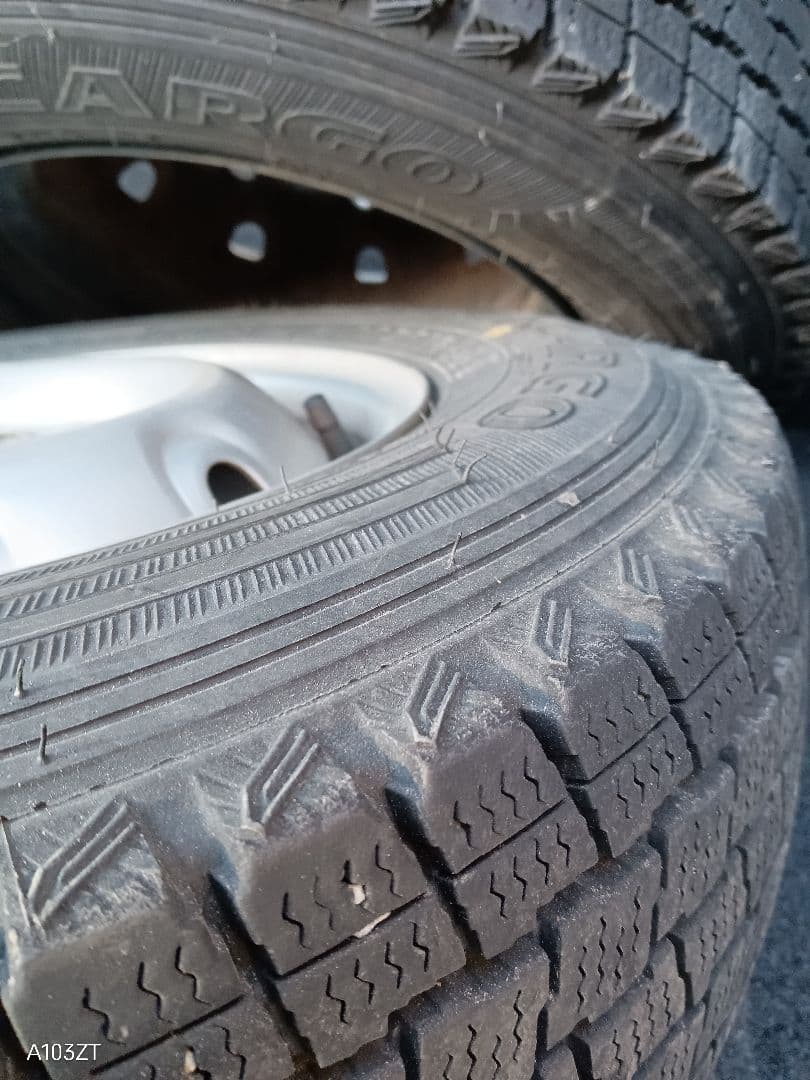 送料無料　匿名　冬仕様　※2本※　12インチ　 スタッドレスタイヤ