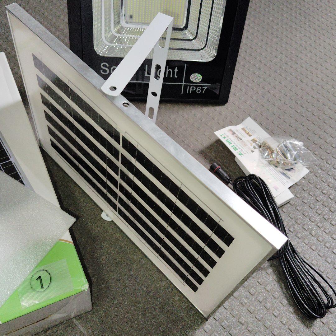 値下げ　太陽電池パネル付LED 照明　1