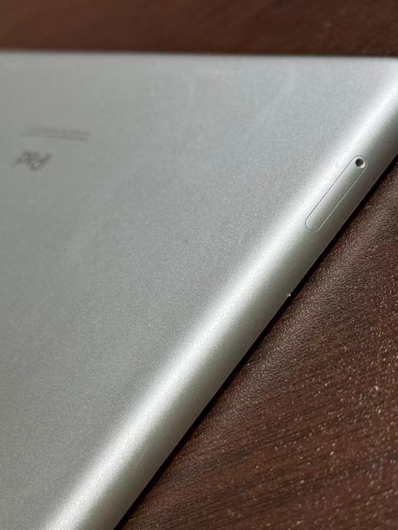 iPad(第8世代) 10.2インチ 128G simフリー