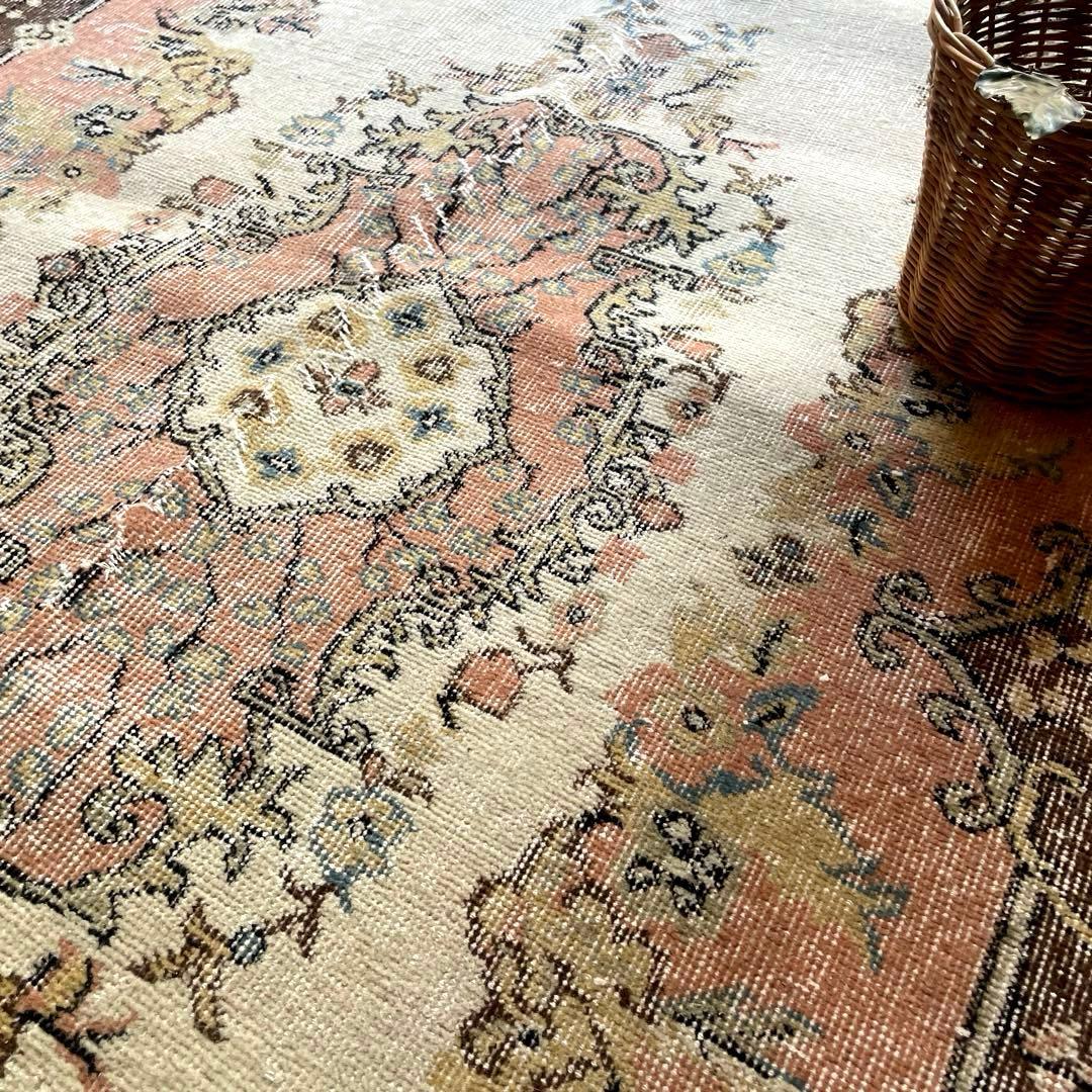 118×207 フローラルメダリオン　スモーキーピンク　トルコヴィンテージラグ