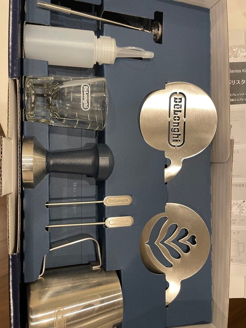 デディカ EC680M エスプレッソ カプチーノメーカー　バリスタキット付き