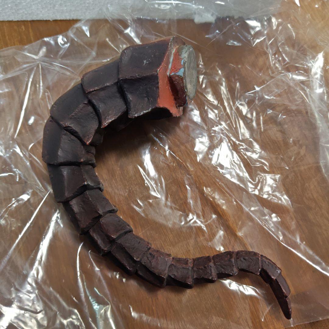 特撮スーパーコロシアムシリーズ 劇場限定EXゴモラ 値下げできません