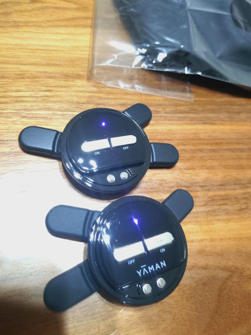 メディリフトプラス EPM-18BB USED品 美顔器 シリコン製