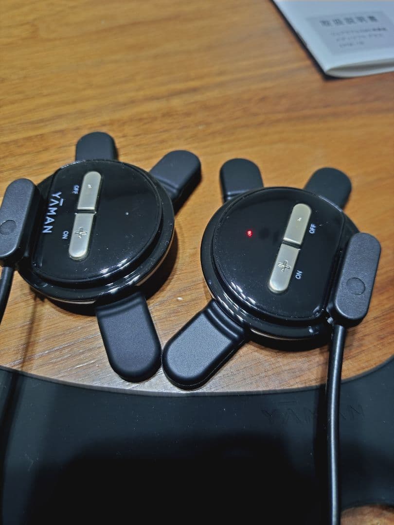 メディリフトプラス EPM-18BB USED品 美顔器 シリコン製