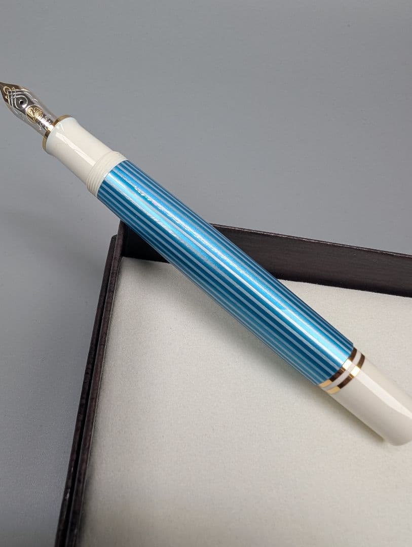 ペリカン スーベレーン M600 ターコイズホワイト ニブEF 　Pelikan