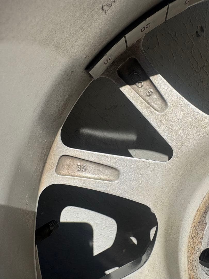 プリウスアルファ純正アルミ、スタッドレス　1本