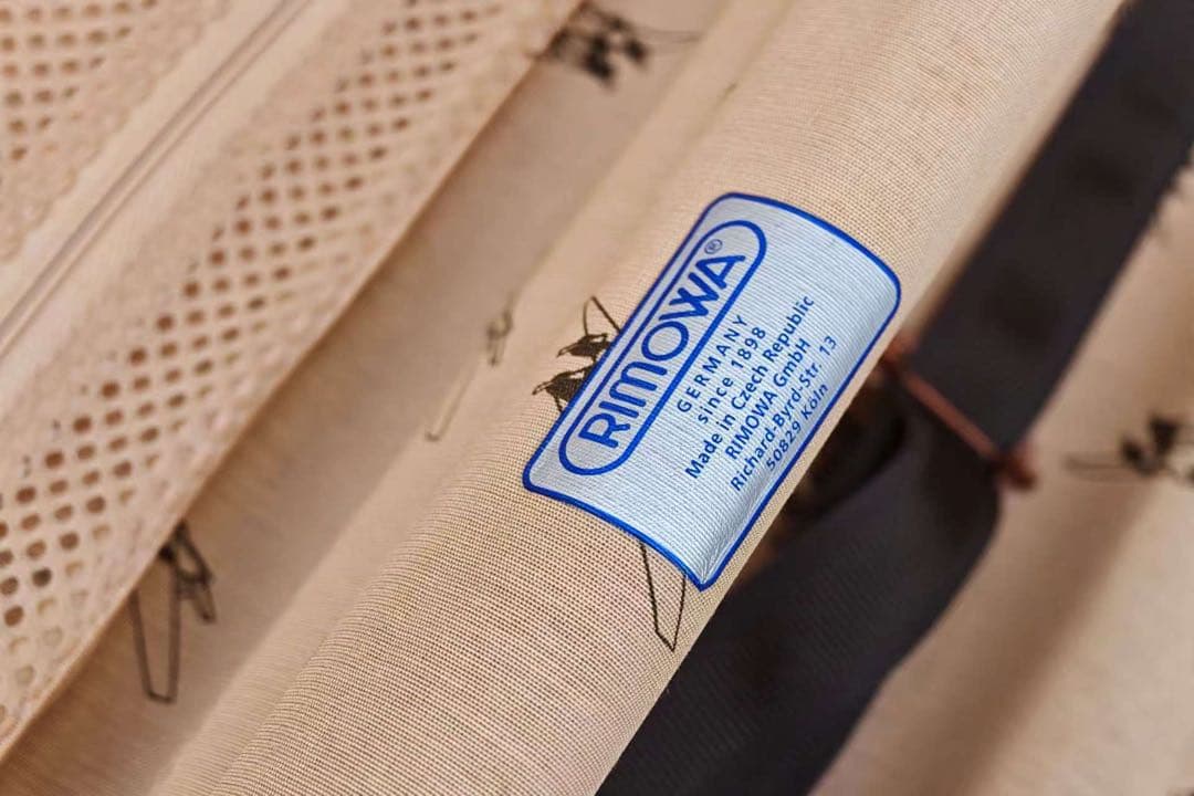 リムーワ　アルミ スーツケース シルバー 4輪　クラシック