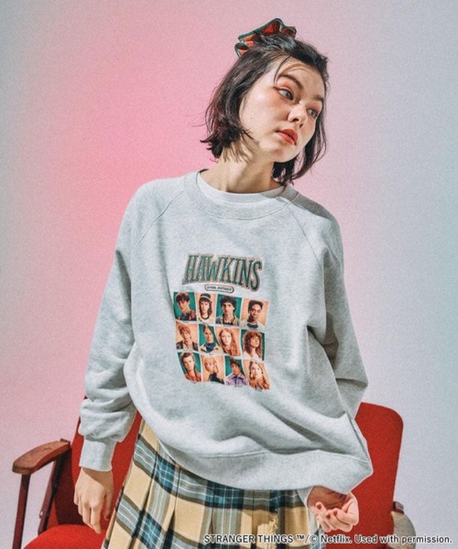 ストレンジャーシングス ニコアンド アソートスウェットプルオーバーオートミールL