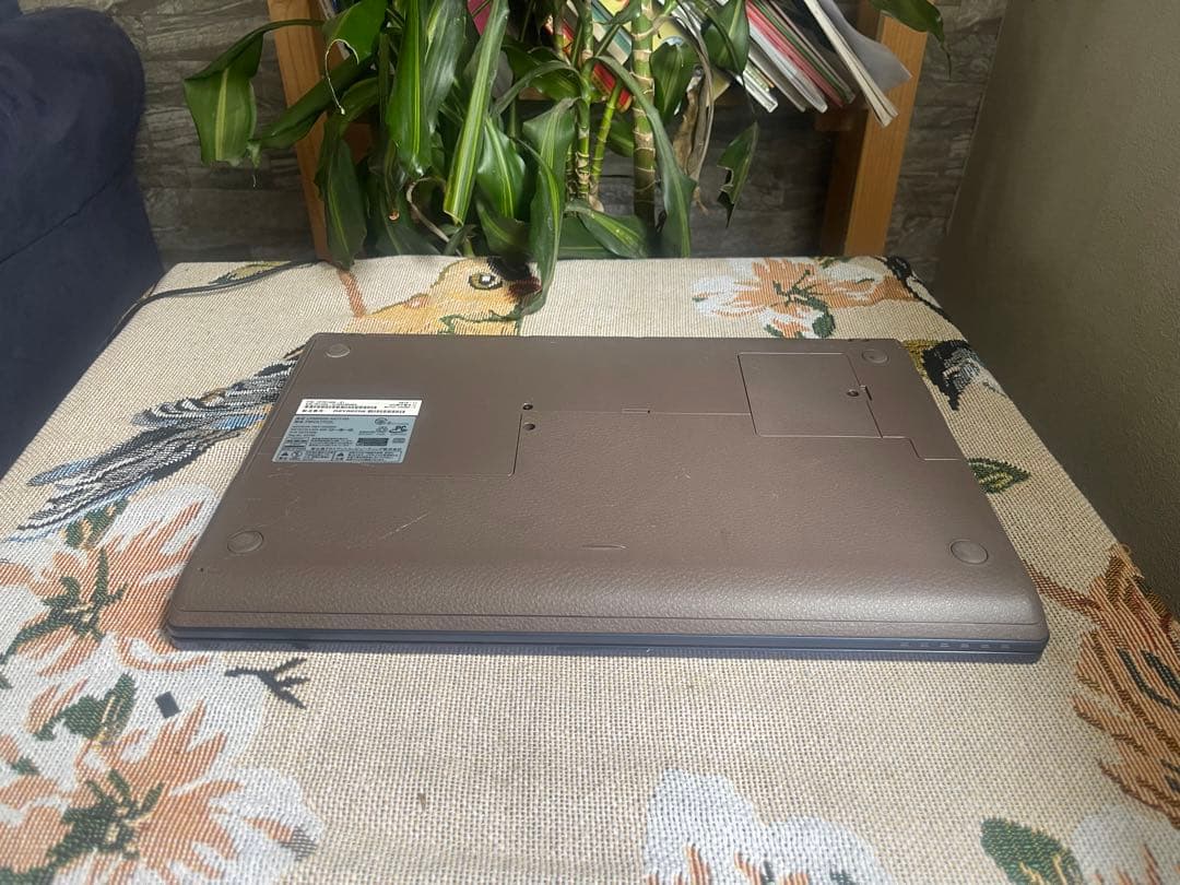 【第8世代Corei7】富士通／AH77C2／メモリ8GB／SSD500GB