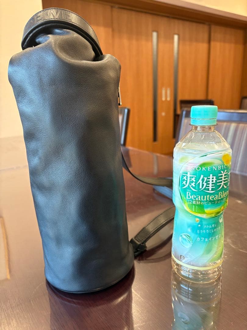 LOEWE レザーショルダーバッグ