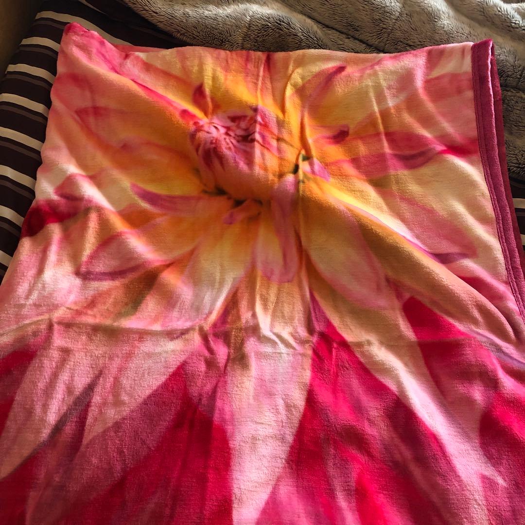 Rady 花柄 ブランケット 毛布 ピンク・ホワイト　箱付き