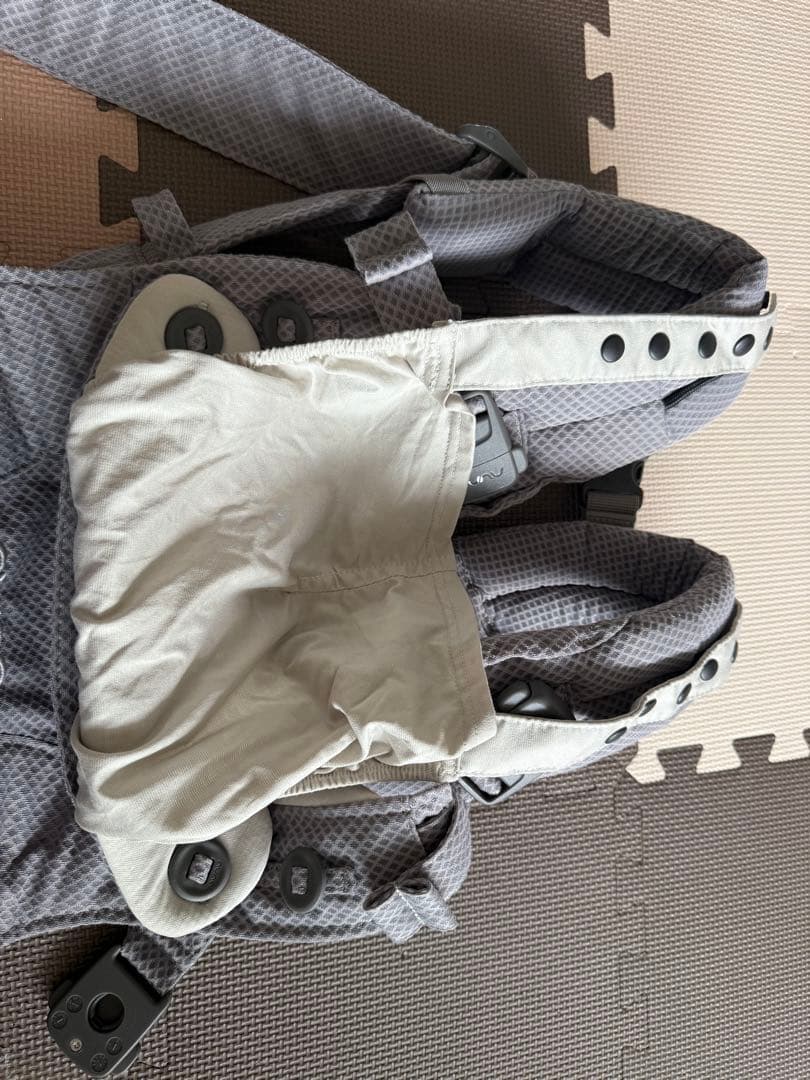 ヌナカドルクリック nuna cudl clik抱っこ紐 グレー(フォグ)