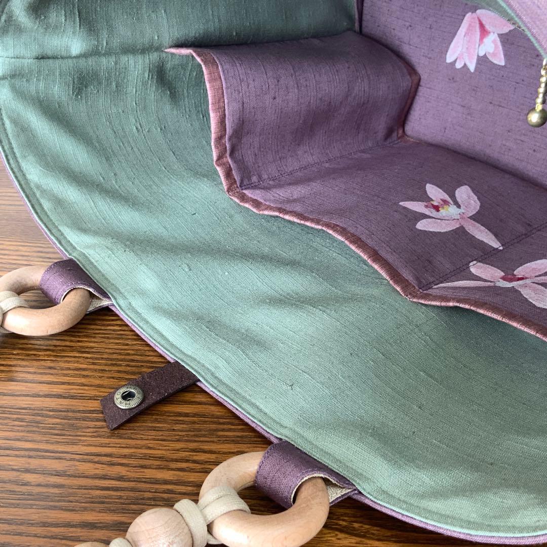 A4サイズ対応　紬　蘭のお花　リメイク　リネンコードハンドルバッグ