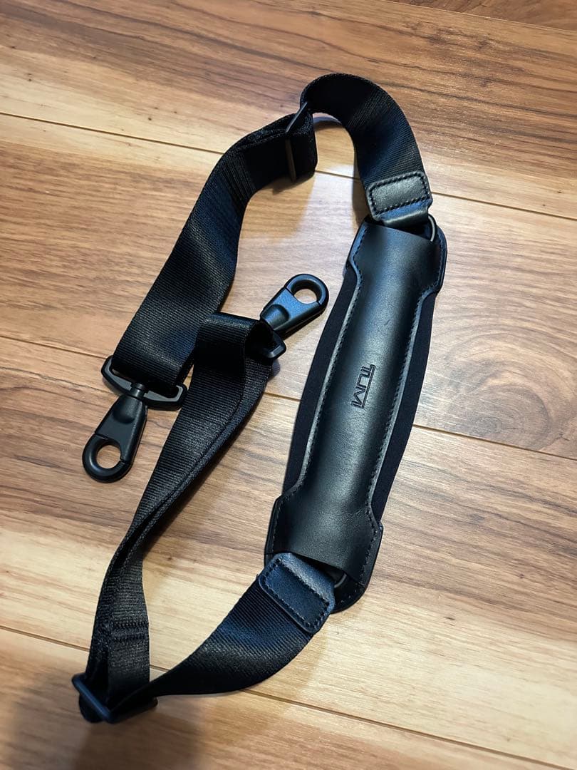 Tumi 26141 エキスパンダブル　ネイビーレストレーション ブリーフバック