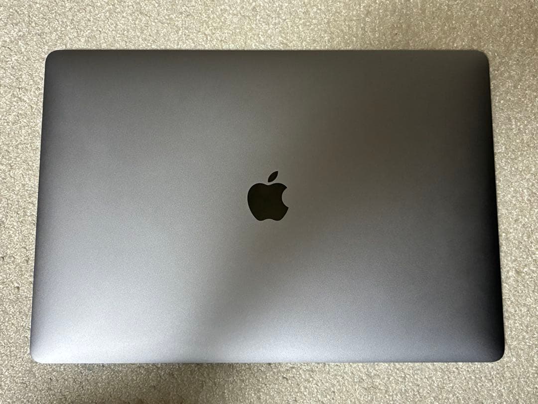 MacBookPro15インチ2018 、Corei9、SSD1TB、32GB