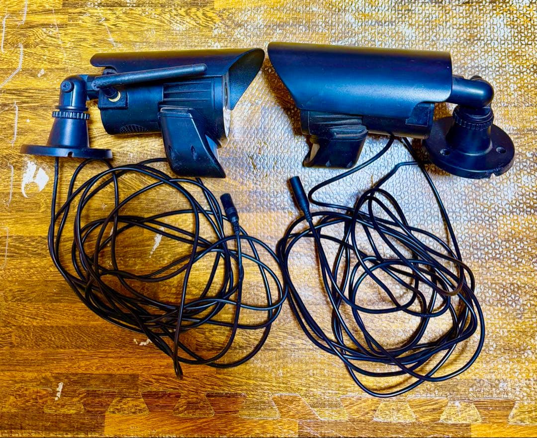 SSK防犯カメラ2台＆タブレットセット