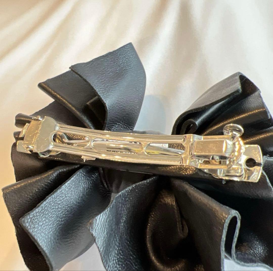 MIUMIU ミュウミュウ　リボン　レザー　バレッタ　本革　ブラック