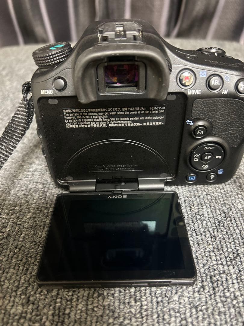 SONY ソニー α65 （SLT-A65V）デジタル一眼レフカメラ レンズ付き