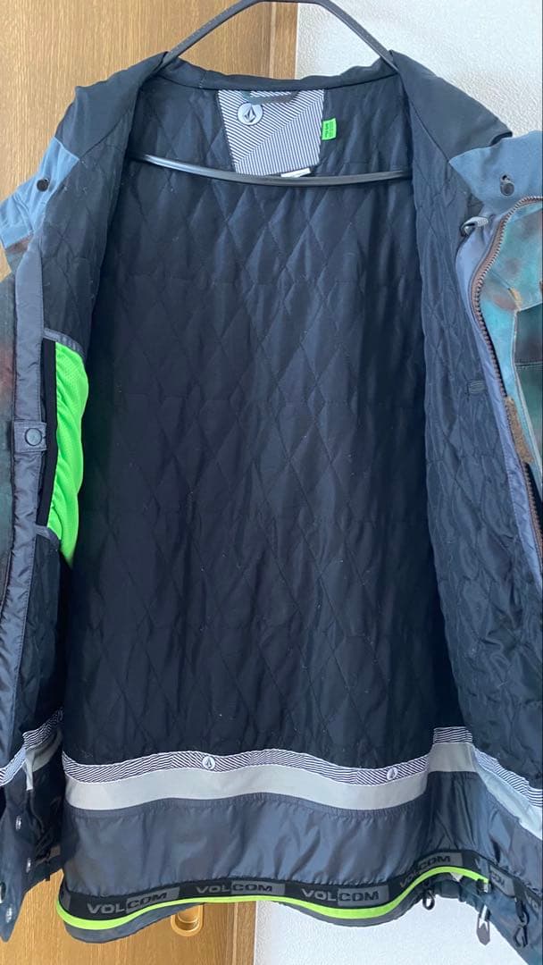 VOLCOM ボルコム スノーボードジャケット
