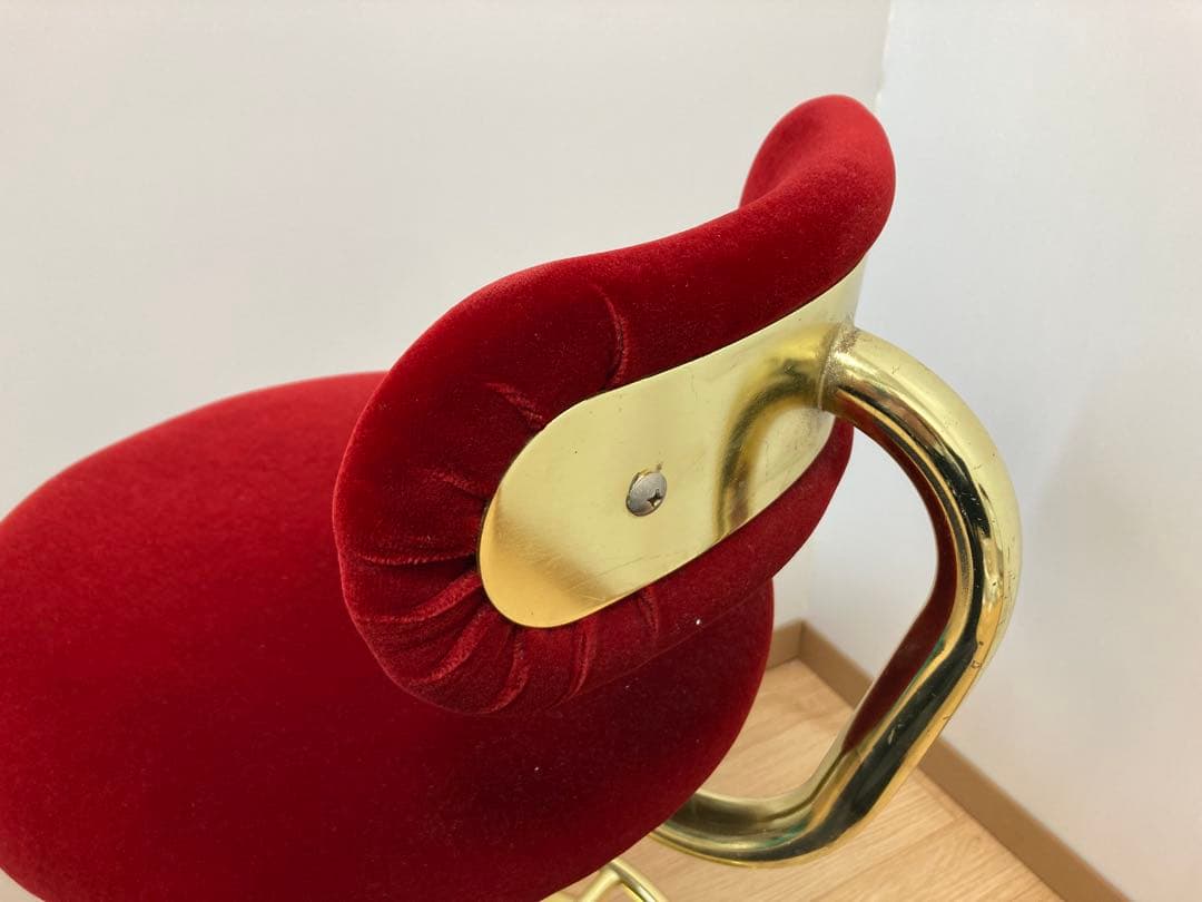 レトロゴージャスなカウンターチェア