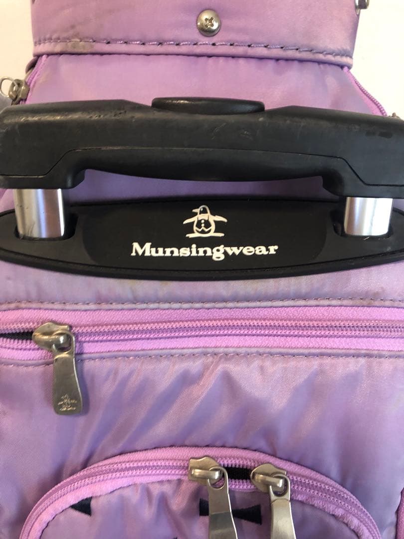 【送料込み】希少モデル　マンシング　キャスター付きキャディバッグ　レディース