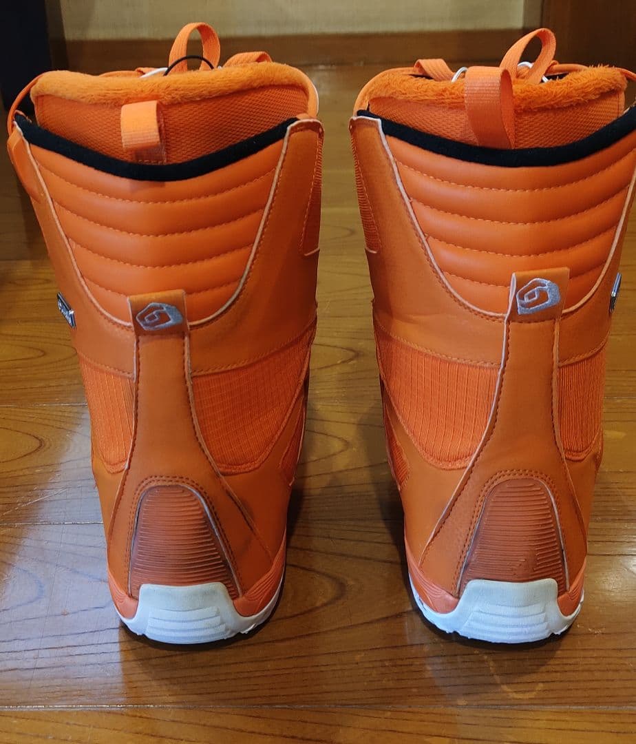 SALOMON スノーボードブーツ オレンジ 26cm