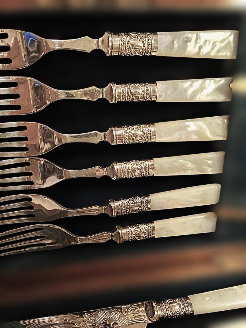 英国アンティーク マザーオブパール カトラリーセット/ PMC 刻印・専用 木箱