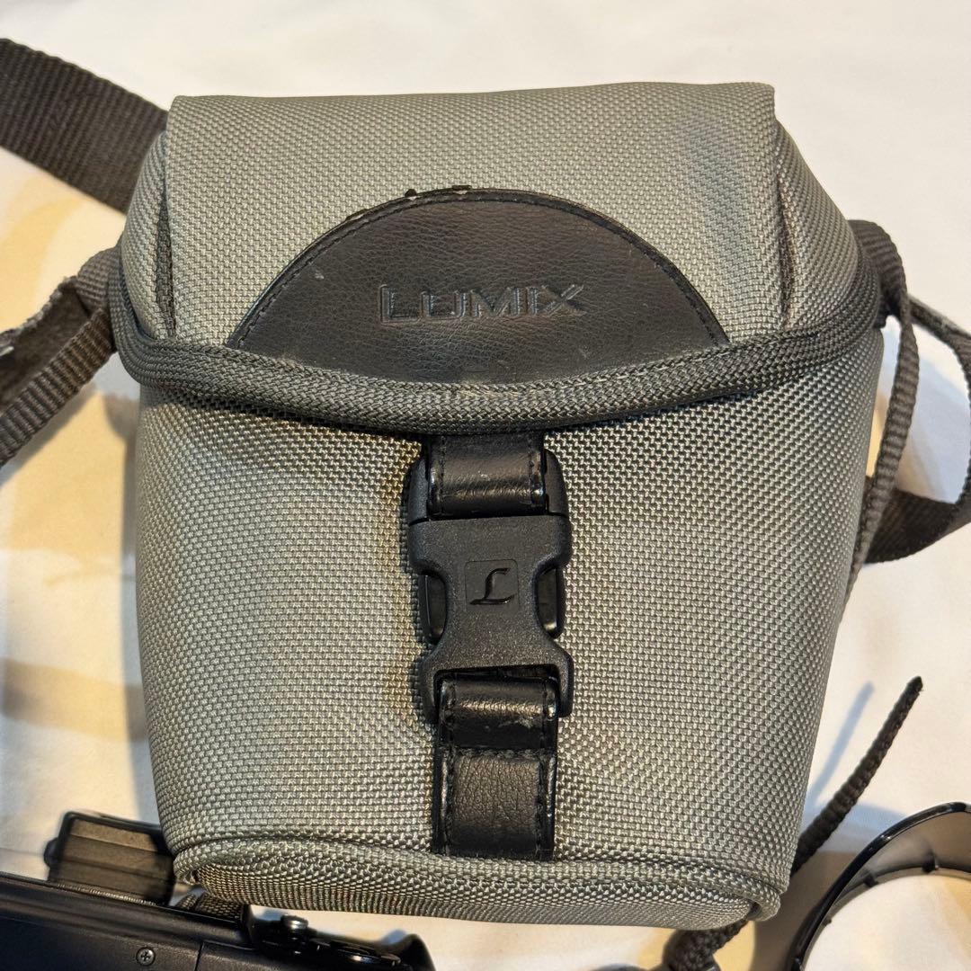 567＊Panasonic　LUMIX　デジタルカメラ　DMC-FZ7　ケース付