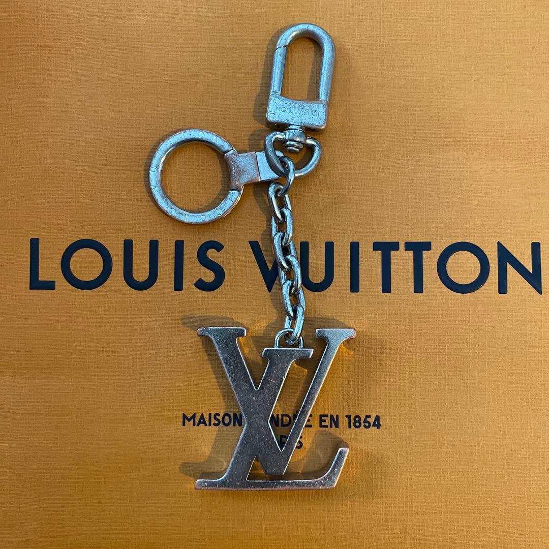 Louis Vuitton ポルトクレ イニシャル キーホルダー キーリング